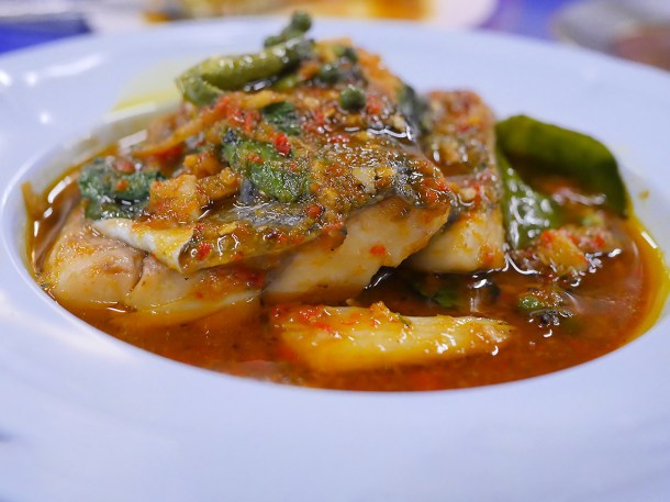 illustrative photo of the bream curry at Plaza Khao Gaeng