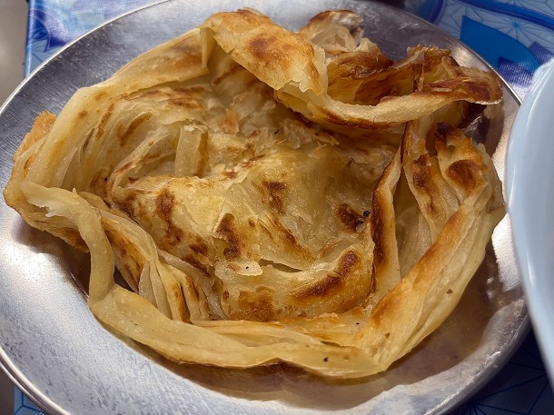 illustrative photo of the roti at Plaza Khao Gaeng