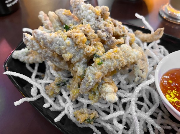 illustrative photo of the battered deep fried mantis shrimp at Pho Thuy Tay