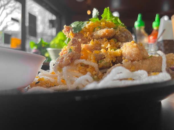 illustrative photo of the mantis shrimp with egg yolk at Pho Thuy Tay