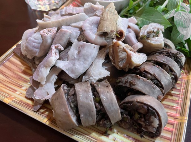 illustrative photo of the steamed intestines at Pho Thuy Tay