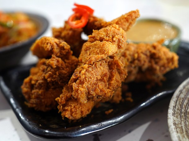 illustrative photo of the fried chicken at Sambal Shiok